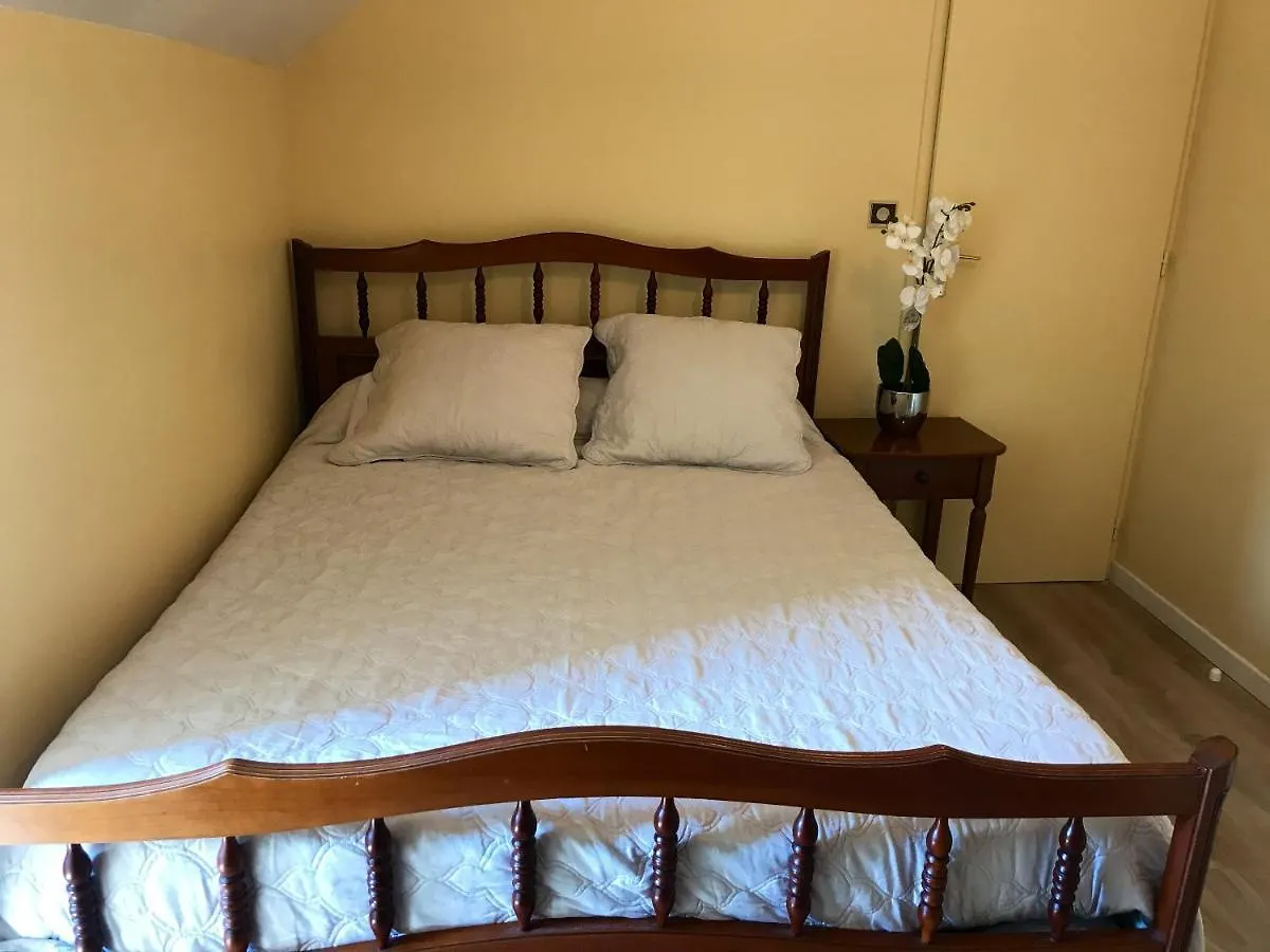 Appartement Charmant Lourdes Jardin 0*,  France