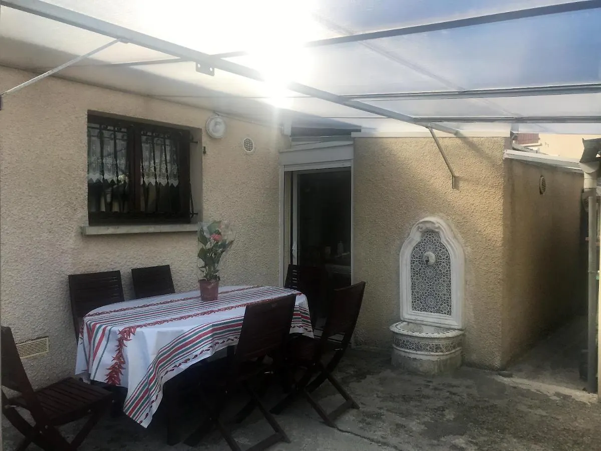 Appartement Charmant Lourdes Jardin Apartment