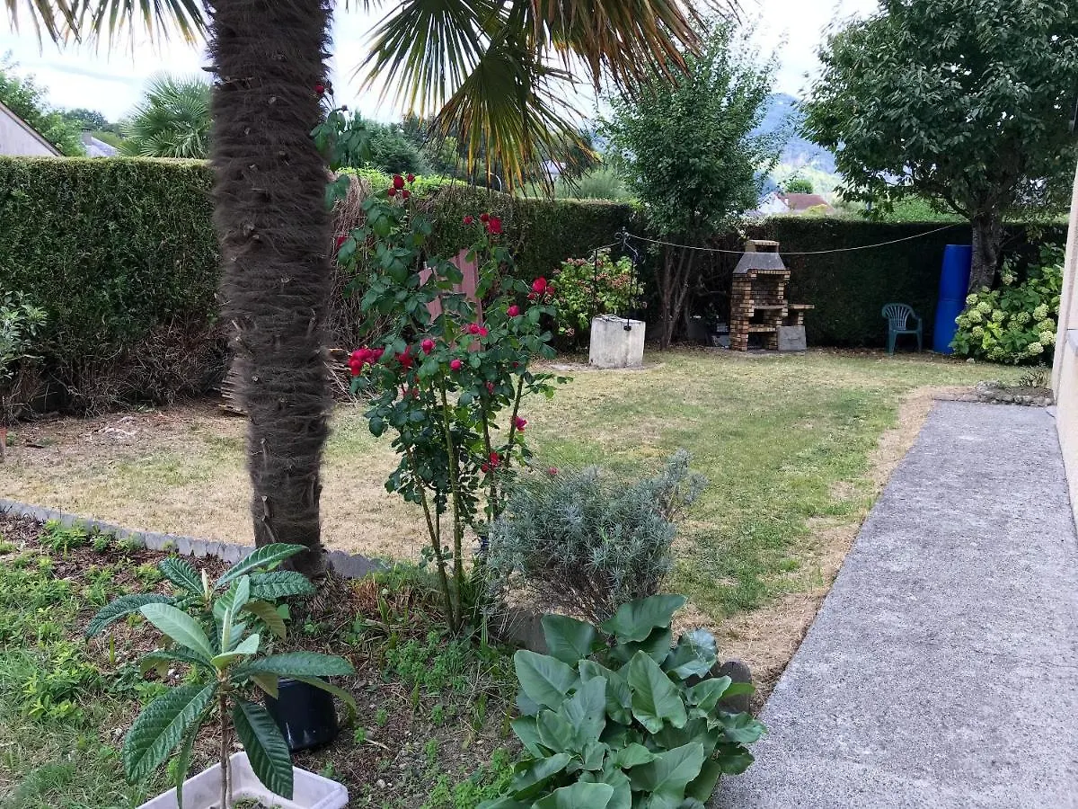 Appartement Charmant Lourdes Jardin 0*,  France